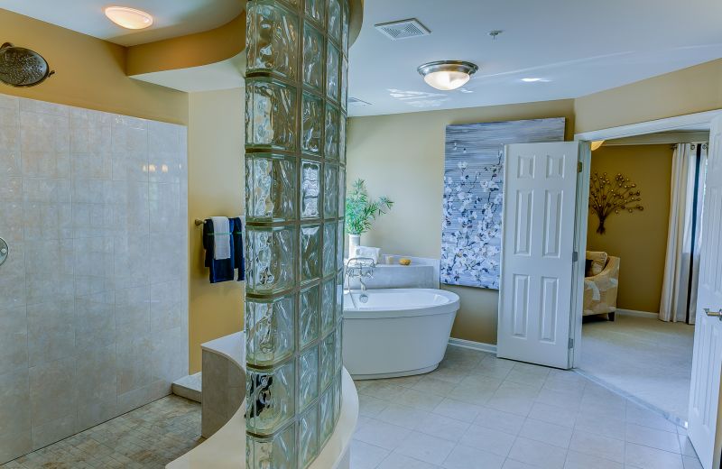 Best Bathroom Renovation Contractors in Watertown, SD